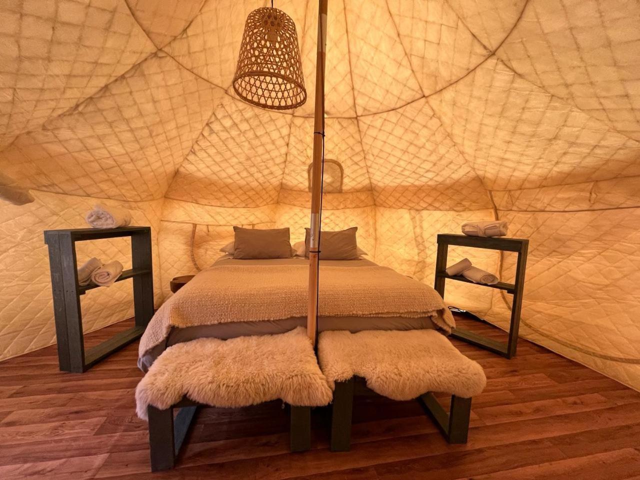 Chilenativo Riverside Camp Torres del Paine National Park المظهر الخارجي الصورة